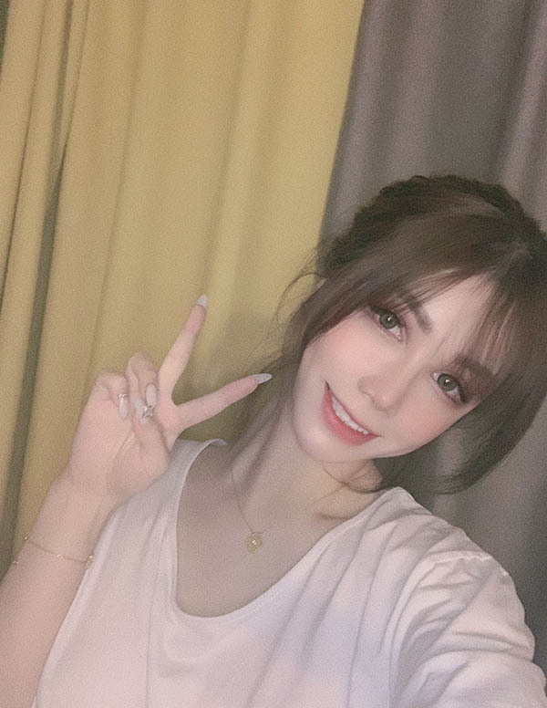 曼谷模特预约微信