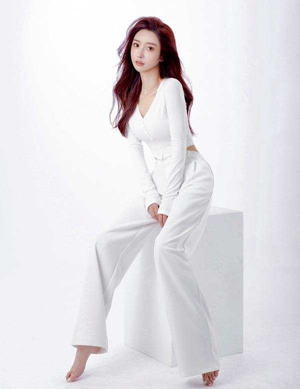 新加坡模特预约微信